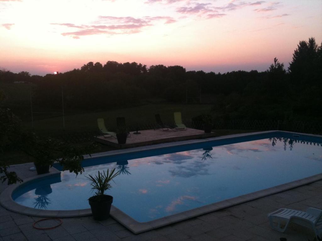 L'Hermitage Des 4 Saisons Hotel La Gonterie-Boulouneix ภายนอก รูปภาพ